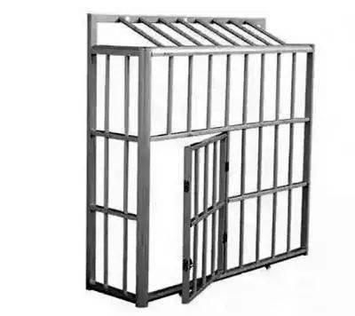 你家的防盗窗上有这个开口吗关键时刻可保命