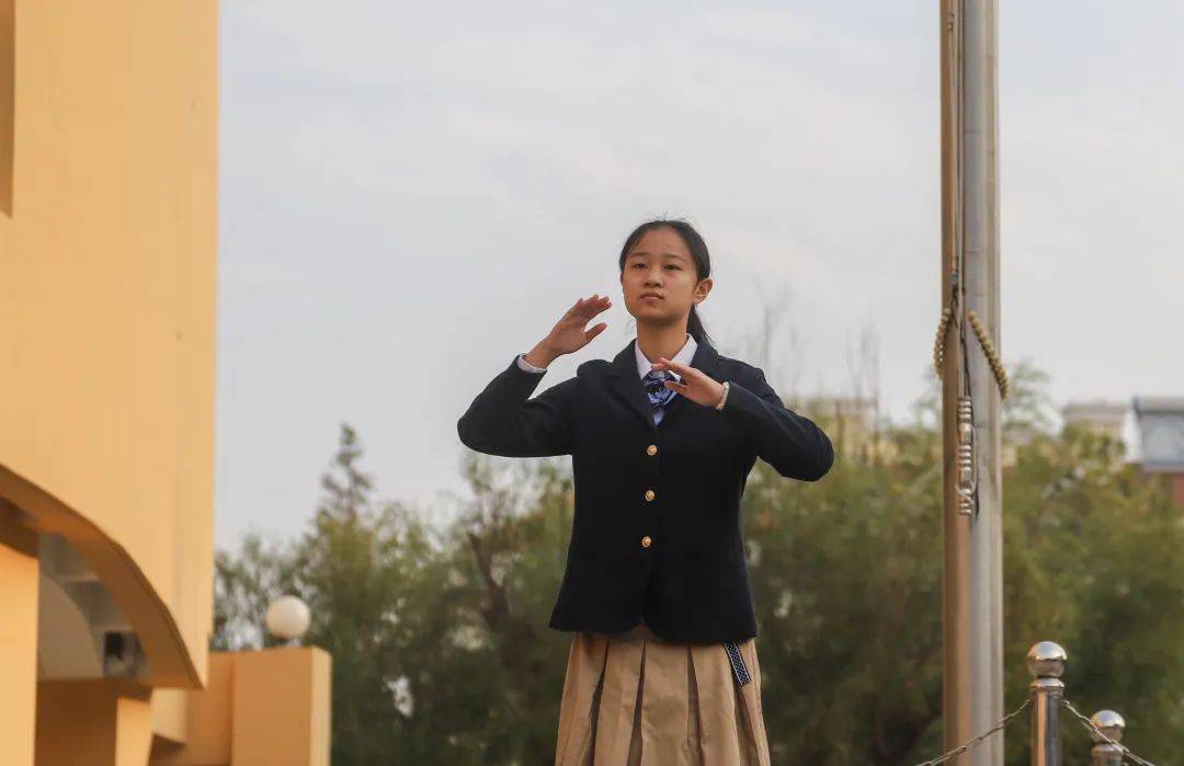 少年如你我心可系天下青岛二中20202021学年第一学期第七次升旗仪式