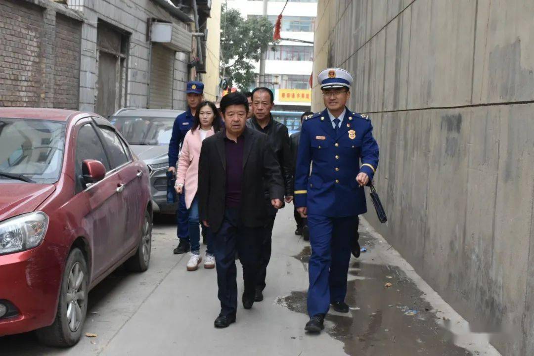 今日要闻安定区委常委常务副区长李讲科带队督导专项整治活动开展情况