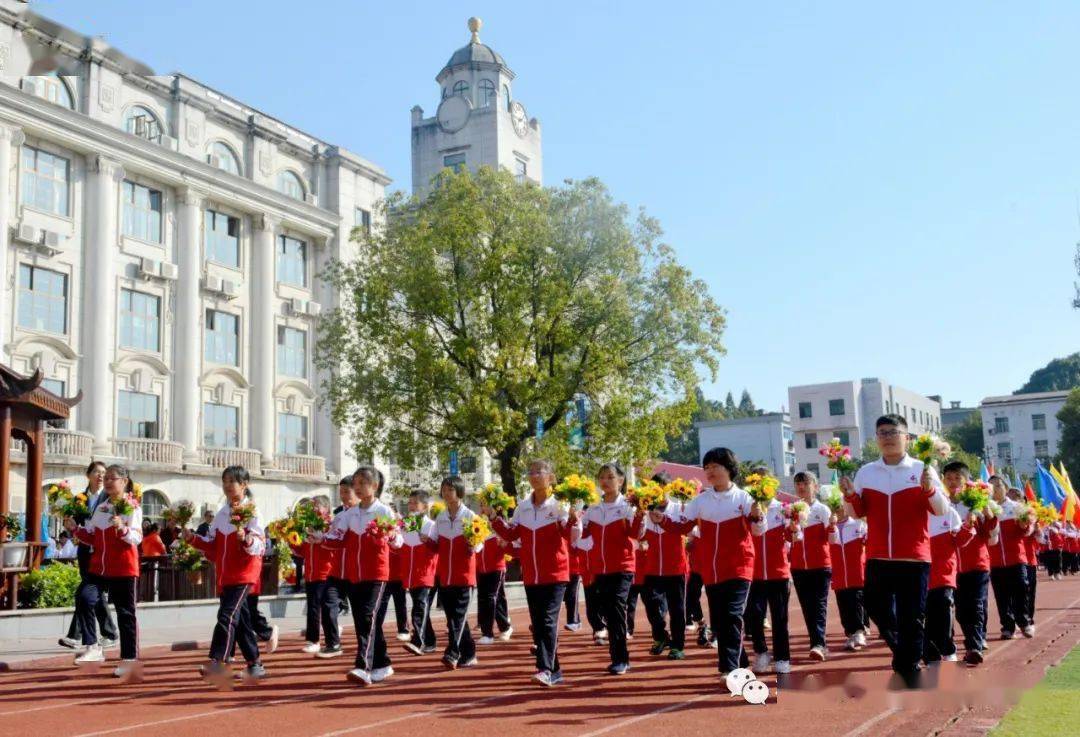 泗洪中等专业学校石峰图片