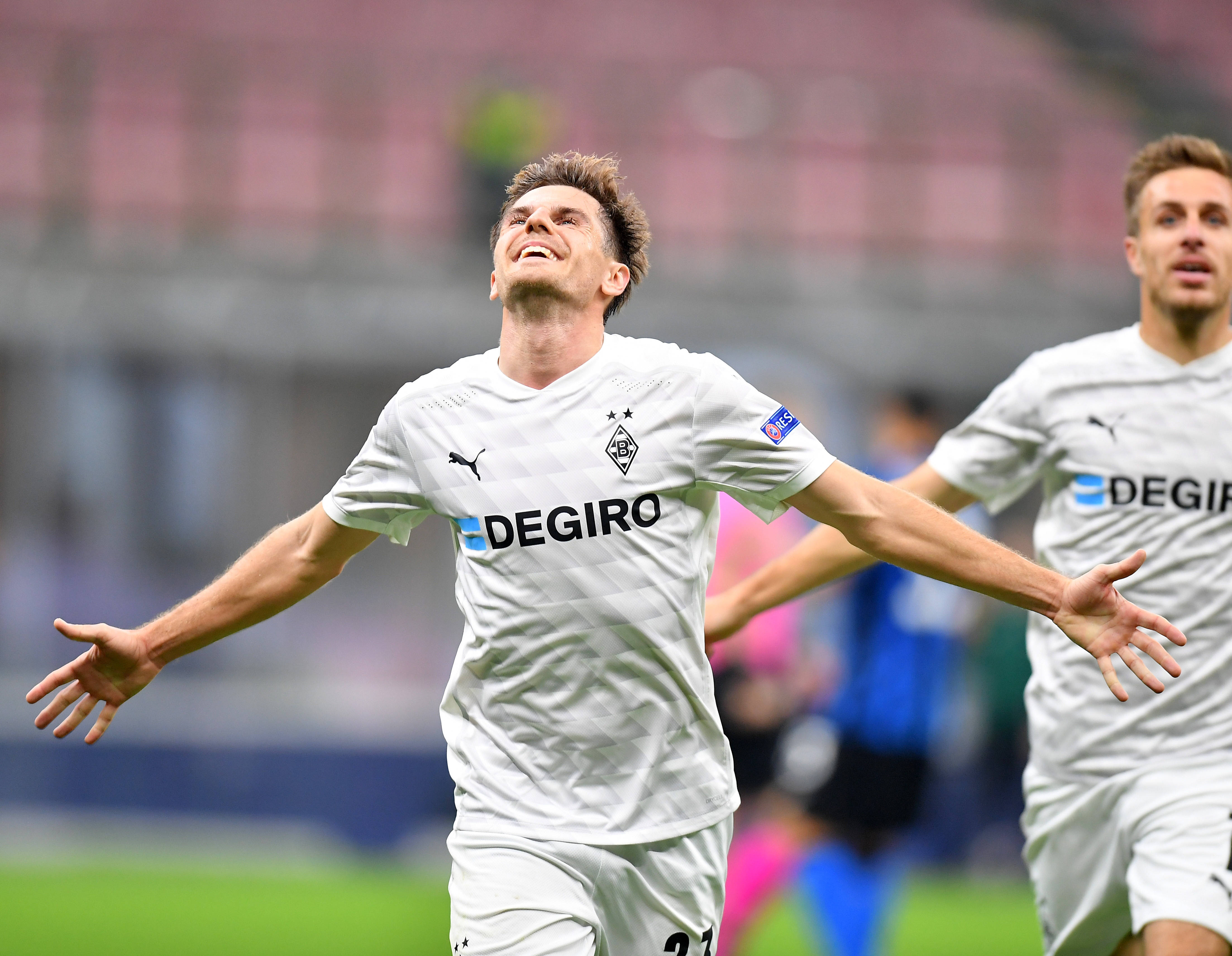 足球——欧冠:门兴战平国米