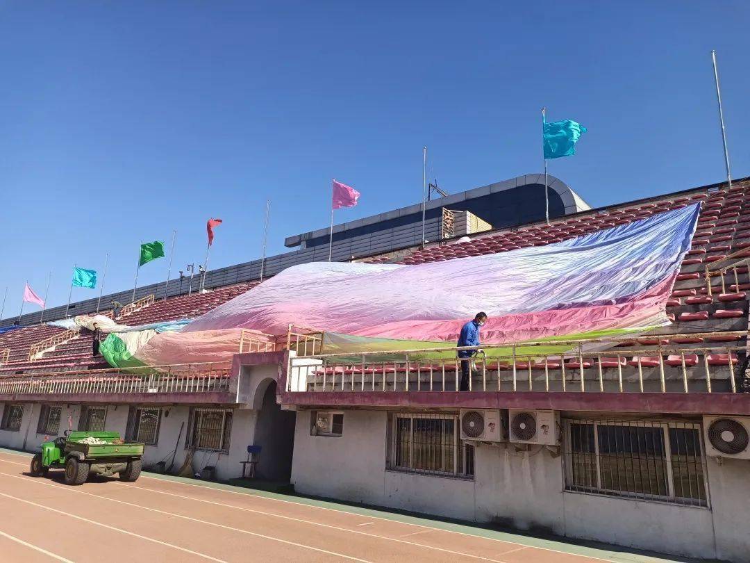 海淀中心体育场为北京市第58届中学生田径运动会提供场地保障