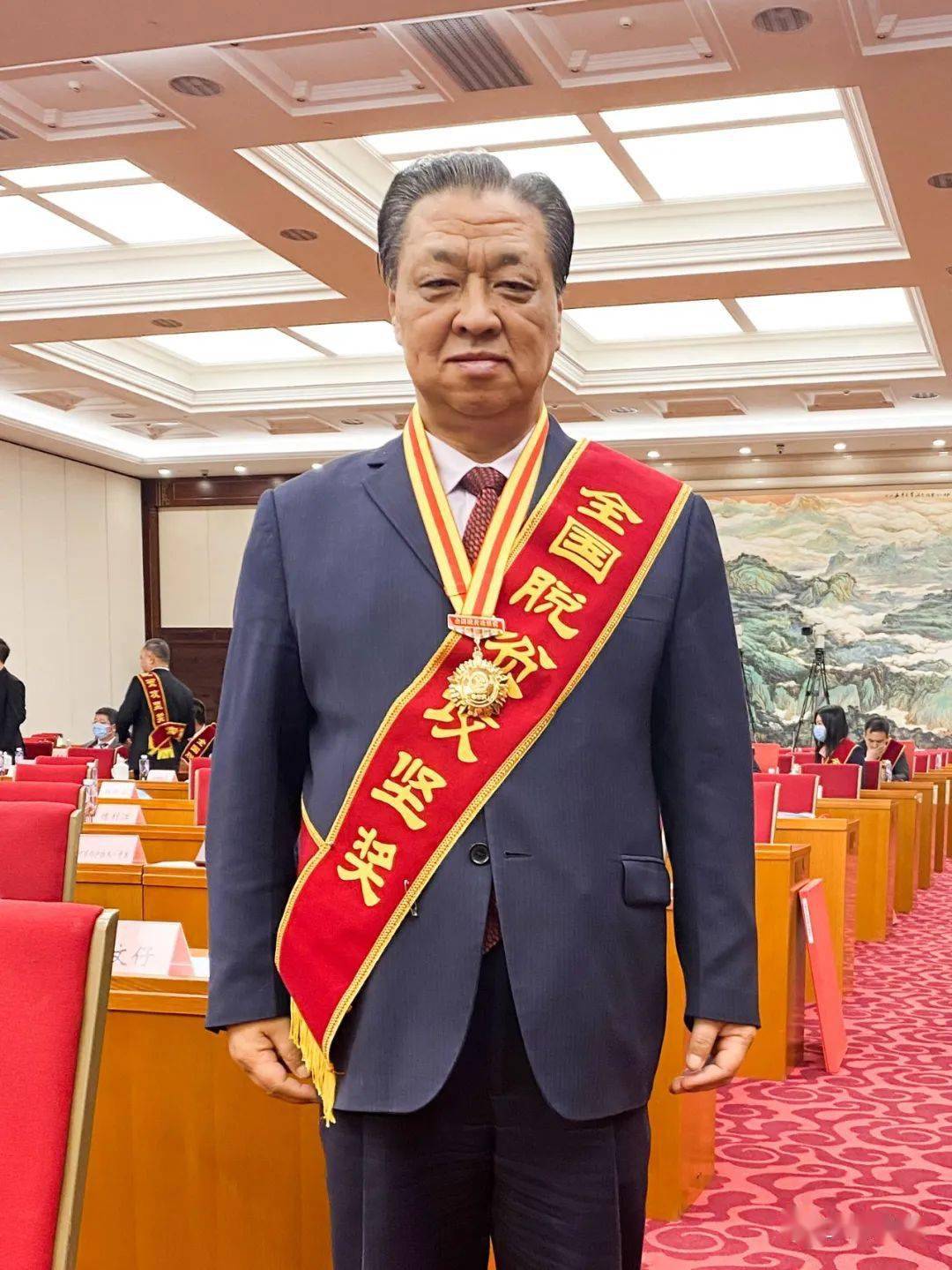 圣农集团创始人傅光明荣获全国脱贫攻坚奖奉献奖