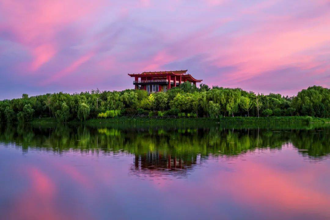 六大景区为:潞河桃柳景区,月岛闻莺景区,银枫秋实景区,丛林活力景区