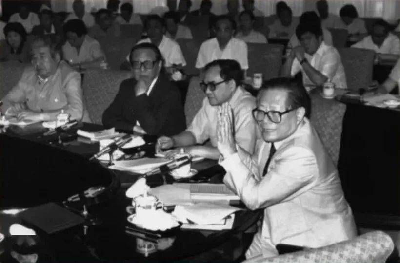 【统战史话】统一战线大团结大联合主题的由来-搜狐大视野-搜狐新闻