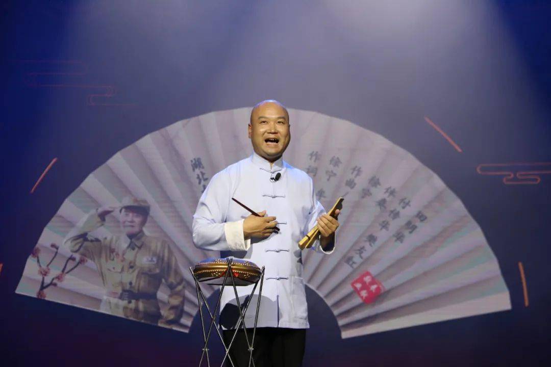 今天下午两点晚上七点第七届全国道德模范故事汇基层