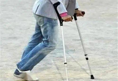 股骨头坏死最大的祸根你也可能陷入其中