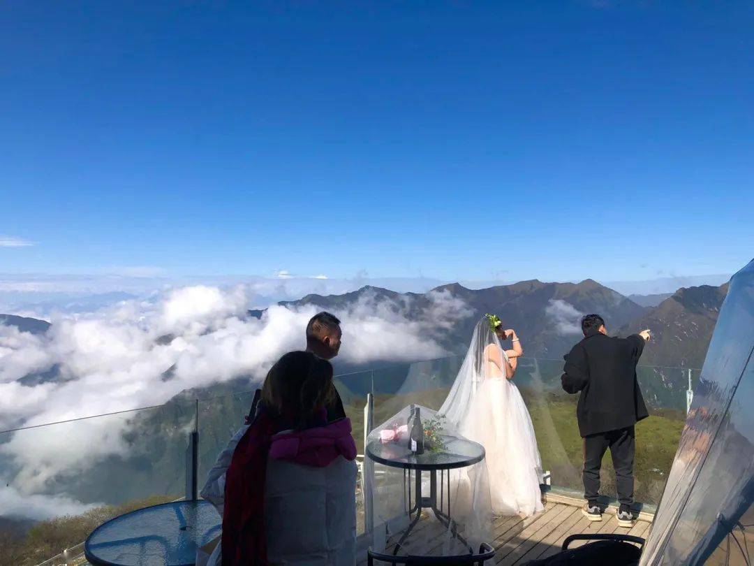 轿顶山欧雯慕岚酒店图片