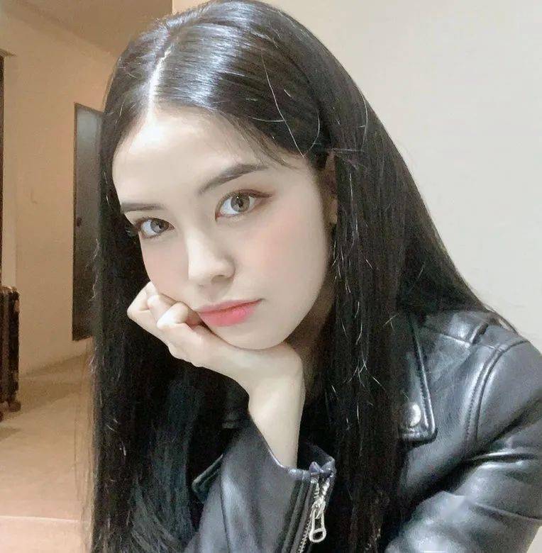 韩国女团blackswan 新增黑人成员!