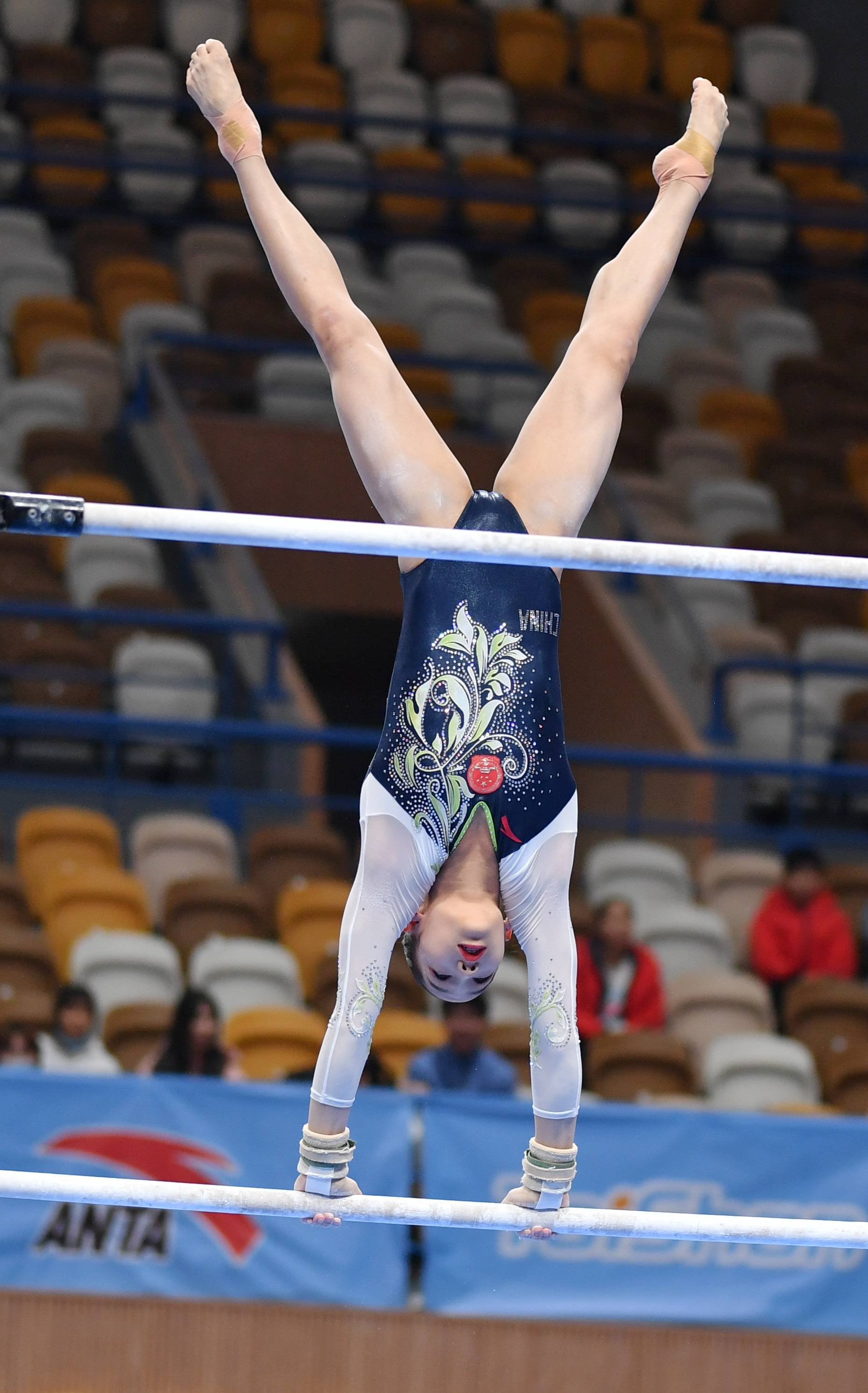 体操全国冠军赛女子高低杠决赛赛况