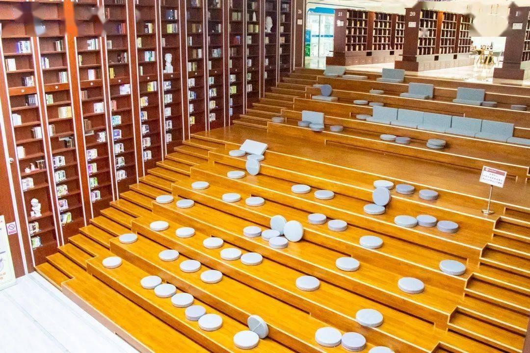 你好这里是泸州市江阳区图书馆