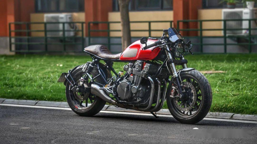 夜鹰750国内改装aura车友投稿