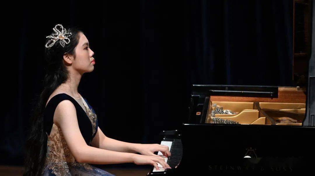 祝贺王楚玉演绎肖邦练习曲全集27首音乐会圆满成功!_钢琴