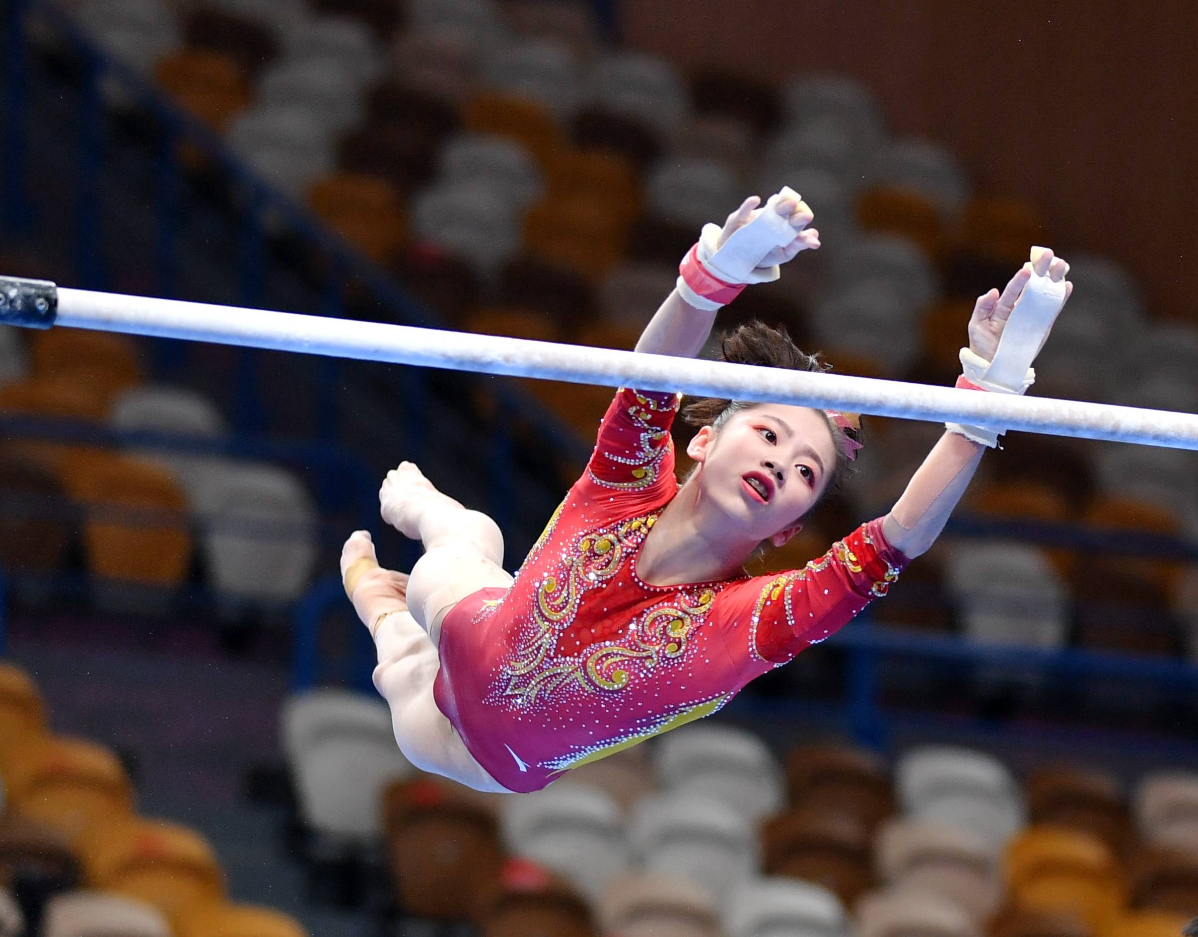体操冠军赛:韦筱圆夺女子高低杠项目冠军