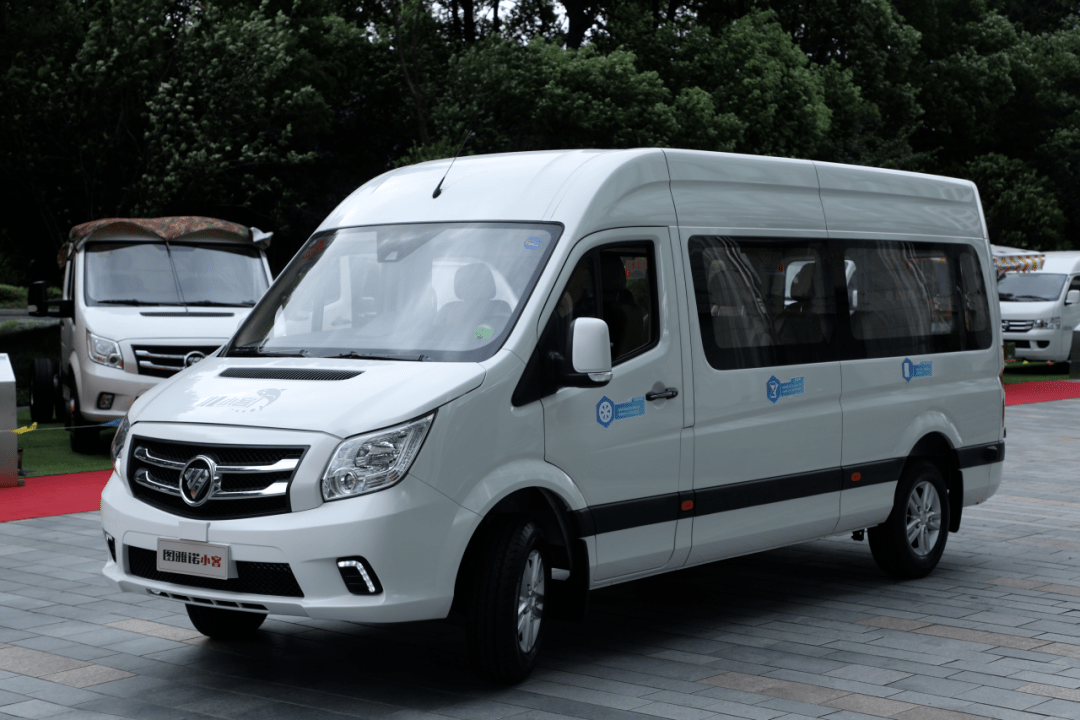 公安部官宣9座小客车纳入免检范围