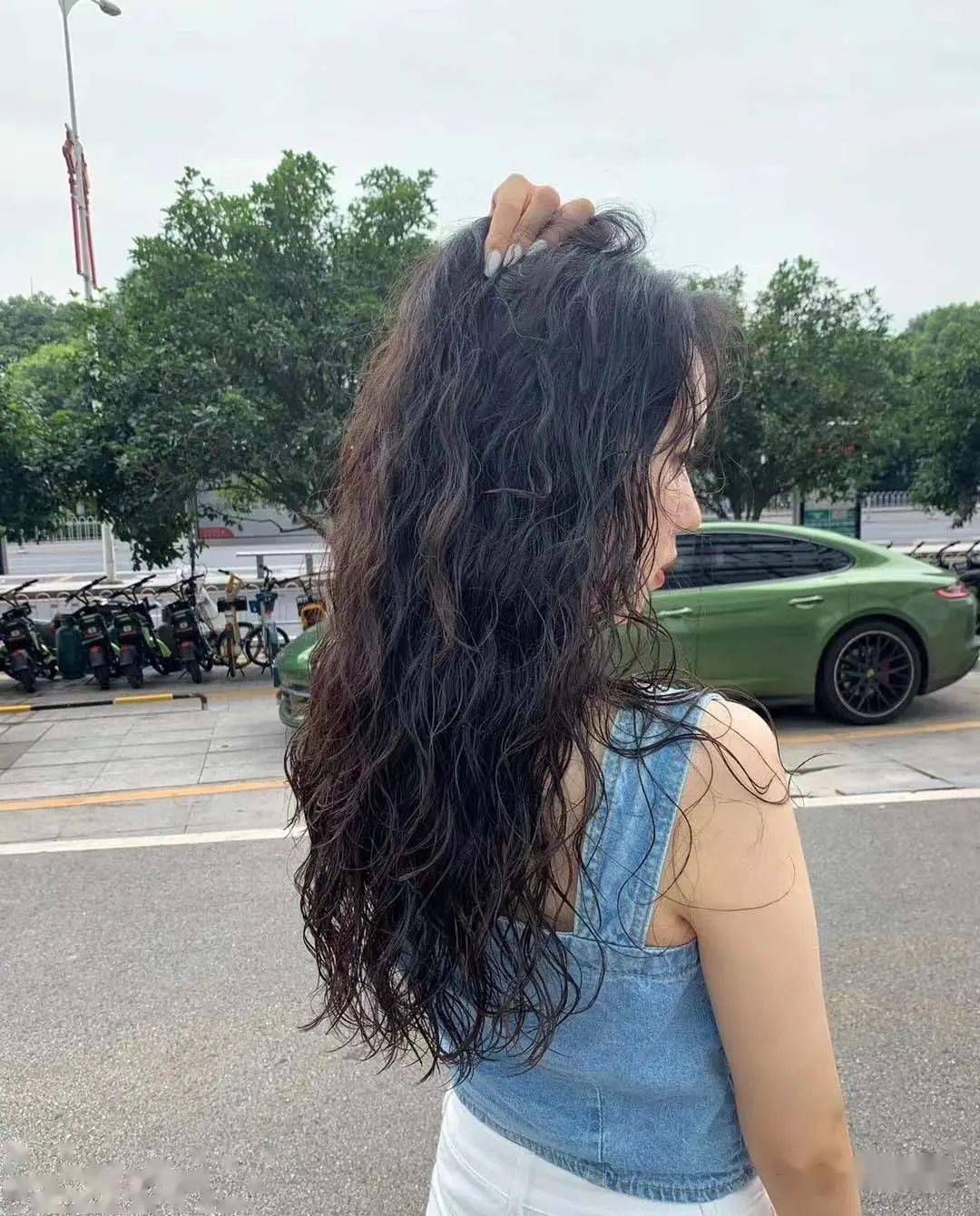 2020年流行"海藻烫",温柔有点甜