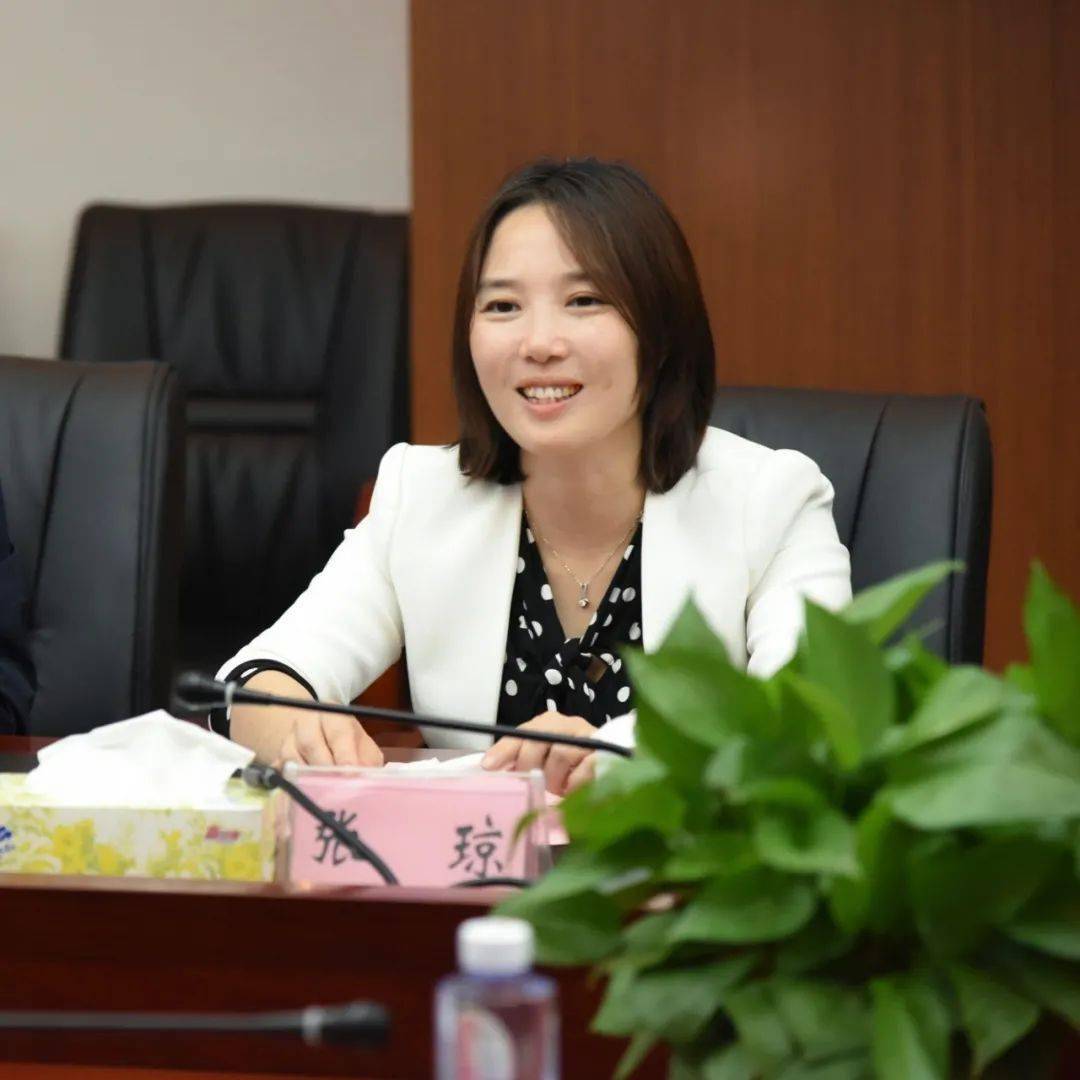 企业要闻泉州市洛江区政府区长颜丽明一行来湖南云箭调研