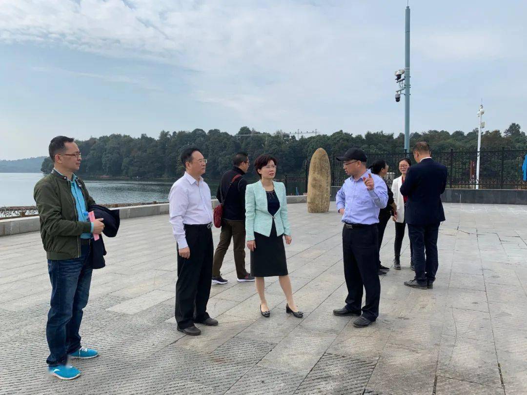 江西省文化和旅游厅二级巡视员章国宝,新余市政府副市长陈文华,江西省