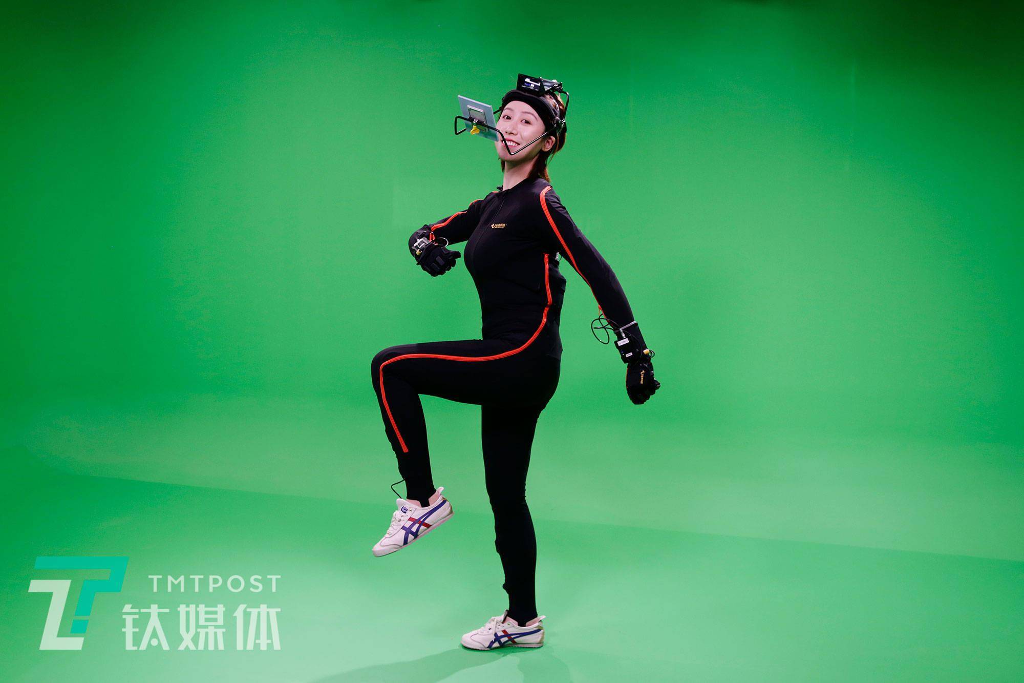 动作捕捉演员:我是虚拟人的替身|钛媒体影像《在线》-搜狐大视野-搜狐