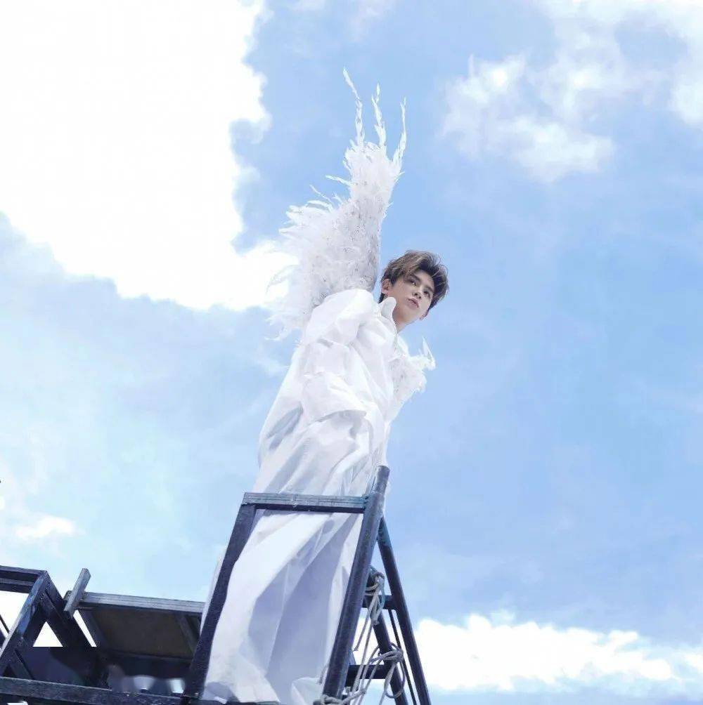 微信头像黄明昊