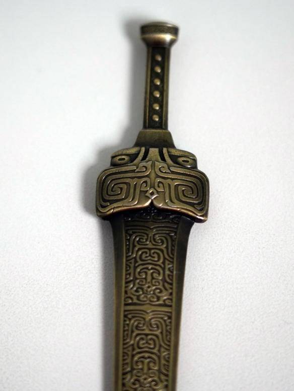 b5设定集封底设定集第一页场景设计预购特典为上古十大神器特制书签