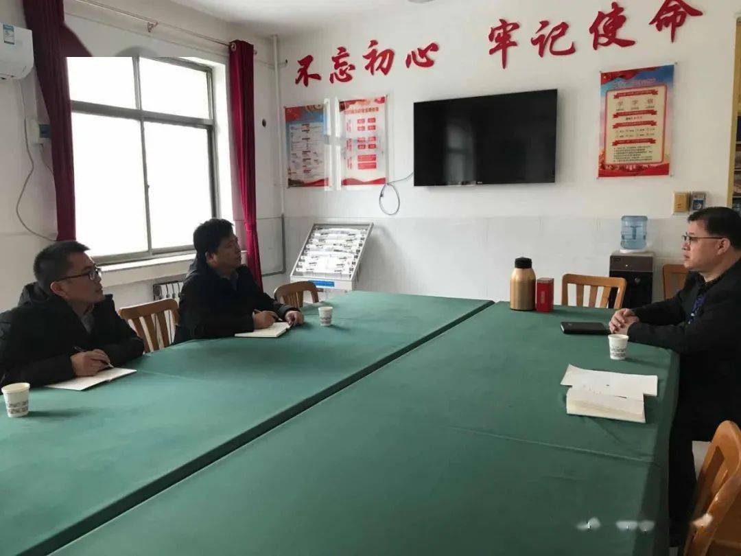 刘国辉副校长在听取介绍后,也介绍了目前京华中学的一些做法,就临清