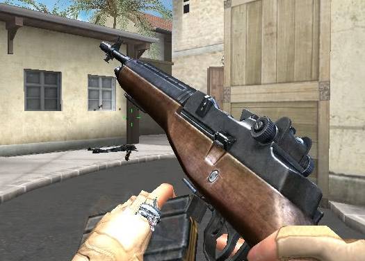 cf:它准确率不输雷神,后坐力极小,当之无愧的点射神器!