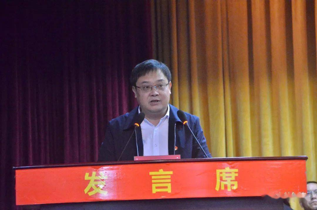 谢晓丹当选筠连县人民政府县长