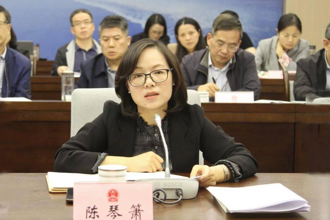 答好六道题交出美好教育高分答卷区人大常委会主任会议专题听取美好