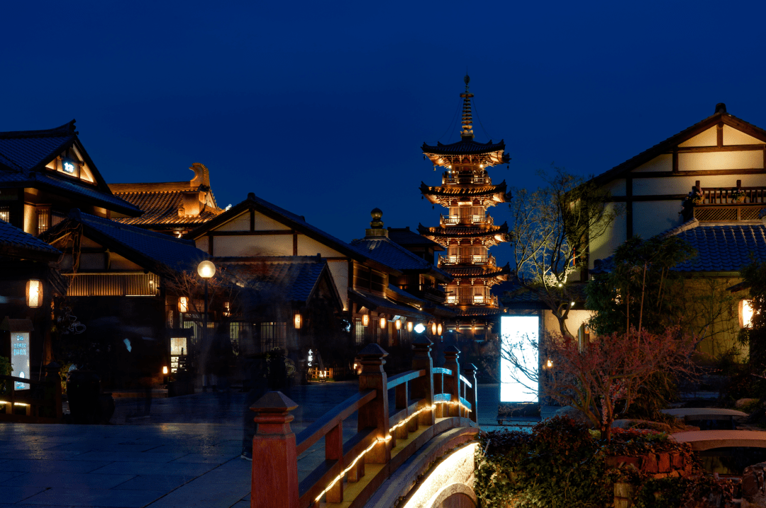 图丨召稼楼古镇夜景(来源:网络)