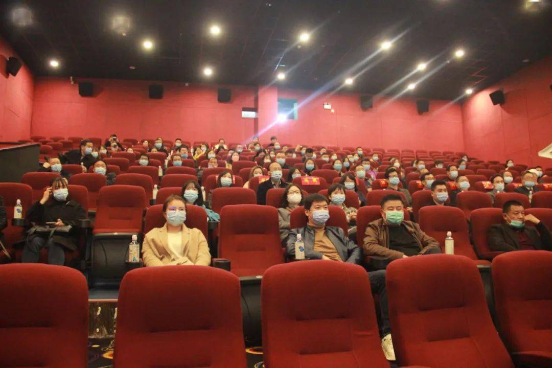 全程在恩施拍摄这部电影在恩施首映感动全场