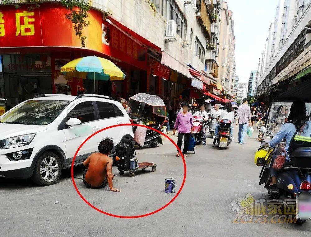 在增城街头赤裸上身值得可怜吗