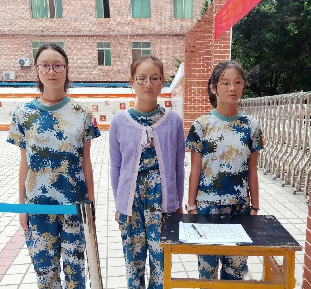 南康五中十月简报