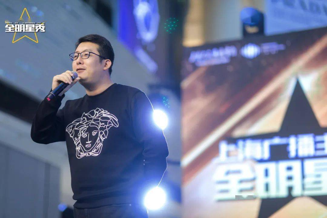 作为改革开放年代的亲历者和见证者,love radio fm103.