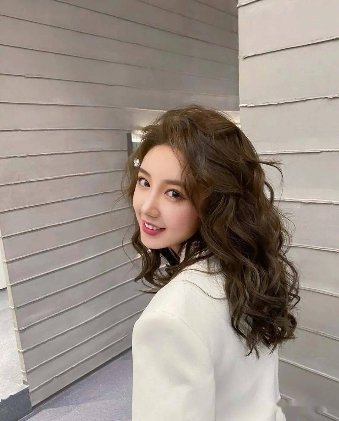 不剪了不剪了2021慵懒法式烫来了