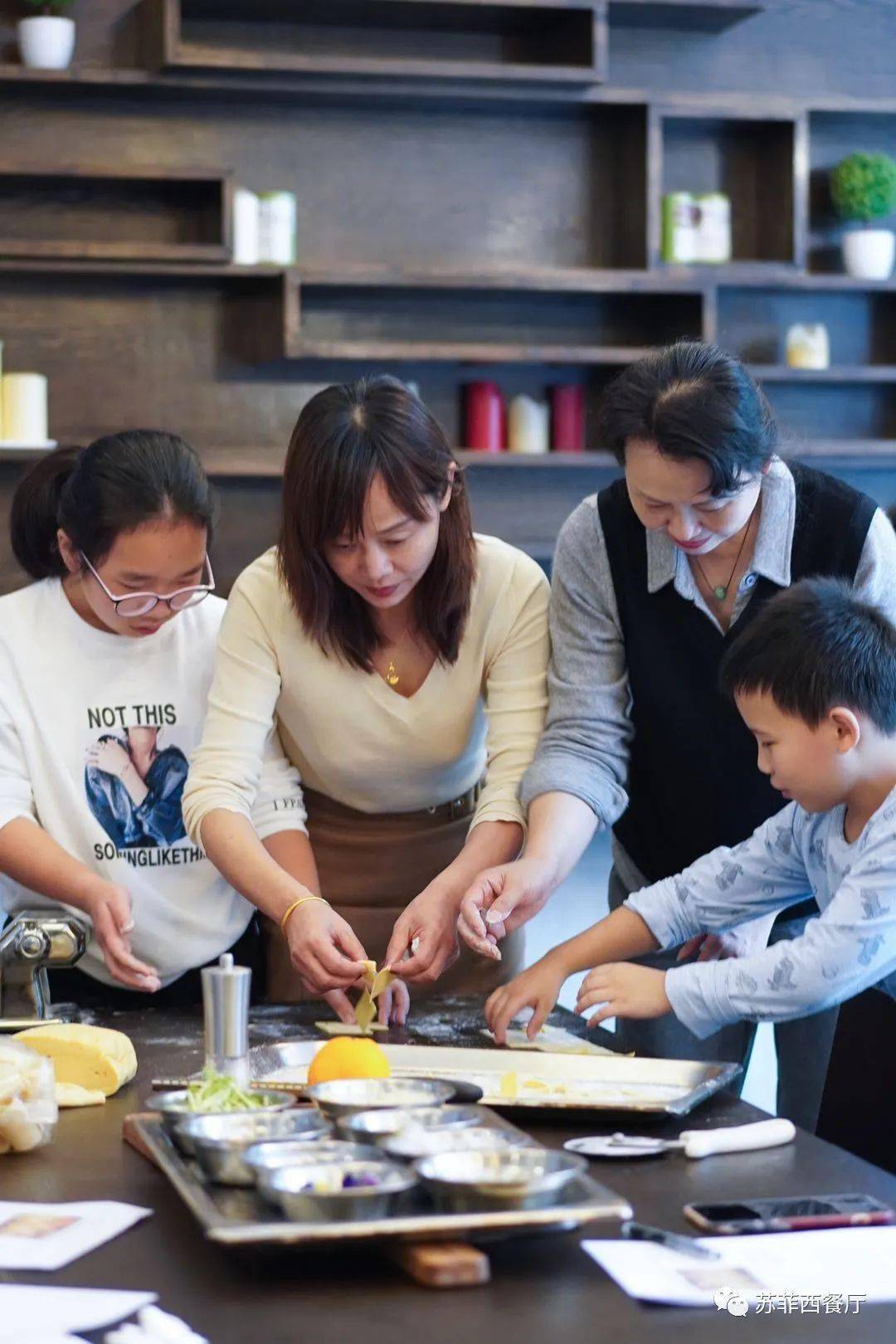 周末烹饪课程上线,带你变身美食达人!