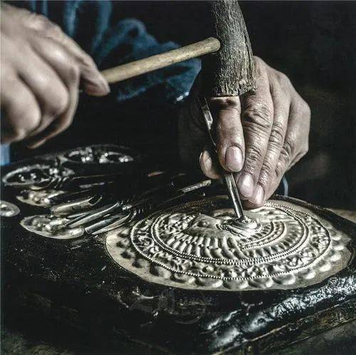 双十一好物丨999足银纯手工制作苗族银饰非遗传承人带来了两款绝美