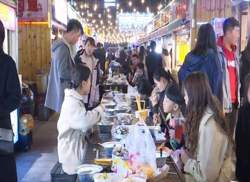 榆林"夜经济"释放消费潜能_夫子庙