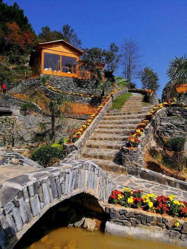 我眼中的麻阳重阳登高游天梯美墅锦和罗裙山狮子坪