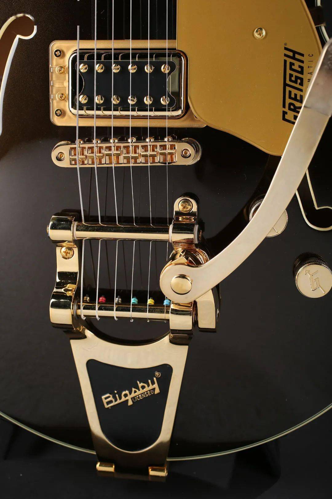 超酷黑金配色 | gretsch 半空心单缺角琴惊艳亮相_搜狐汽车_搜狐网