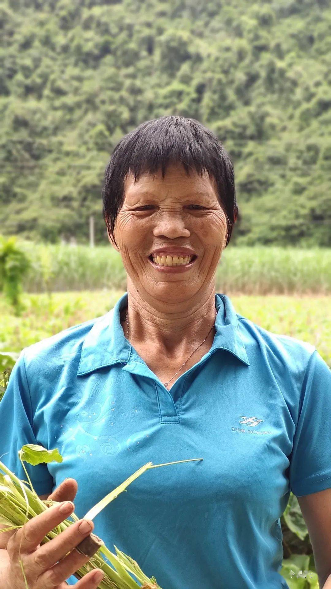 【决战决胜脱贫攻坚】每一张脱贫路上"天等最美笑脸"的背后,都有一个