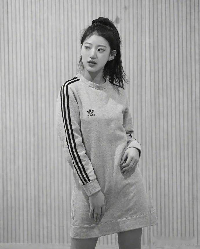 等你好久啦,期待竹内美宥,期待文秀雅,是ateen饰演余宝蓝的金秀玄哦