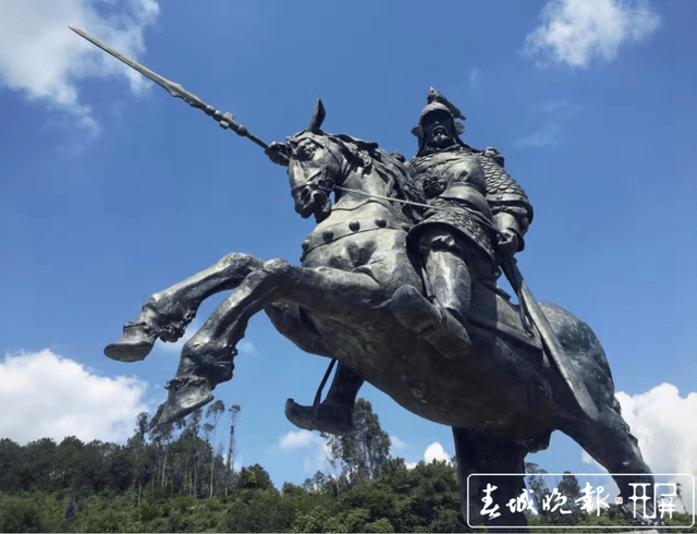 近日,施甸县政协文化文史和学习委专委会委员对邓子龙靖边时期设立的"