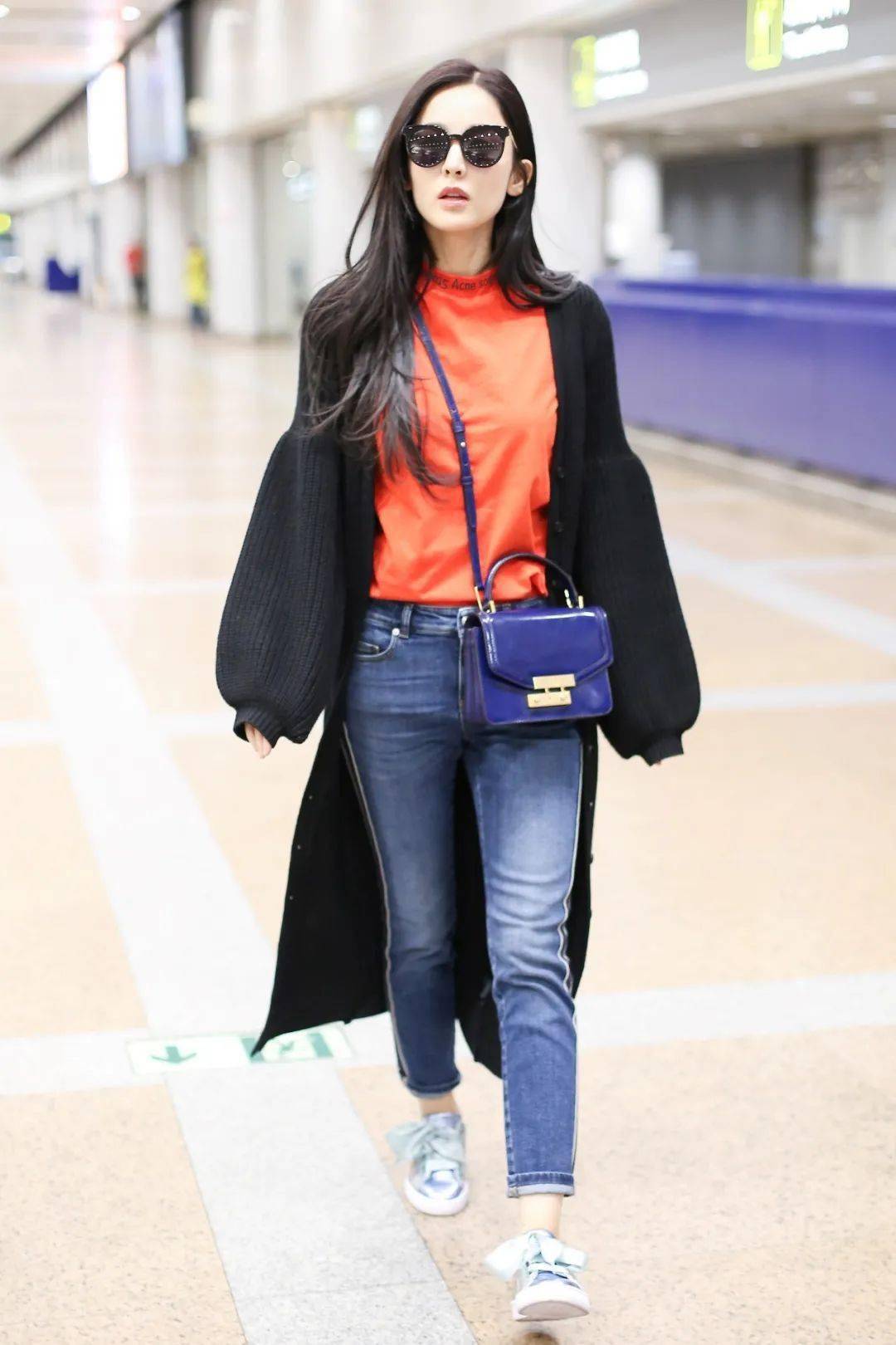 机场街拍创始人初代带货女王杨幂又出山教育新人了