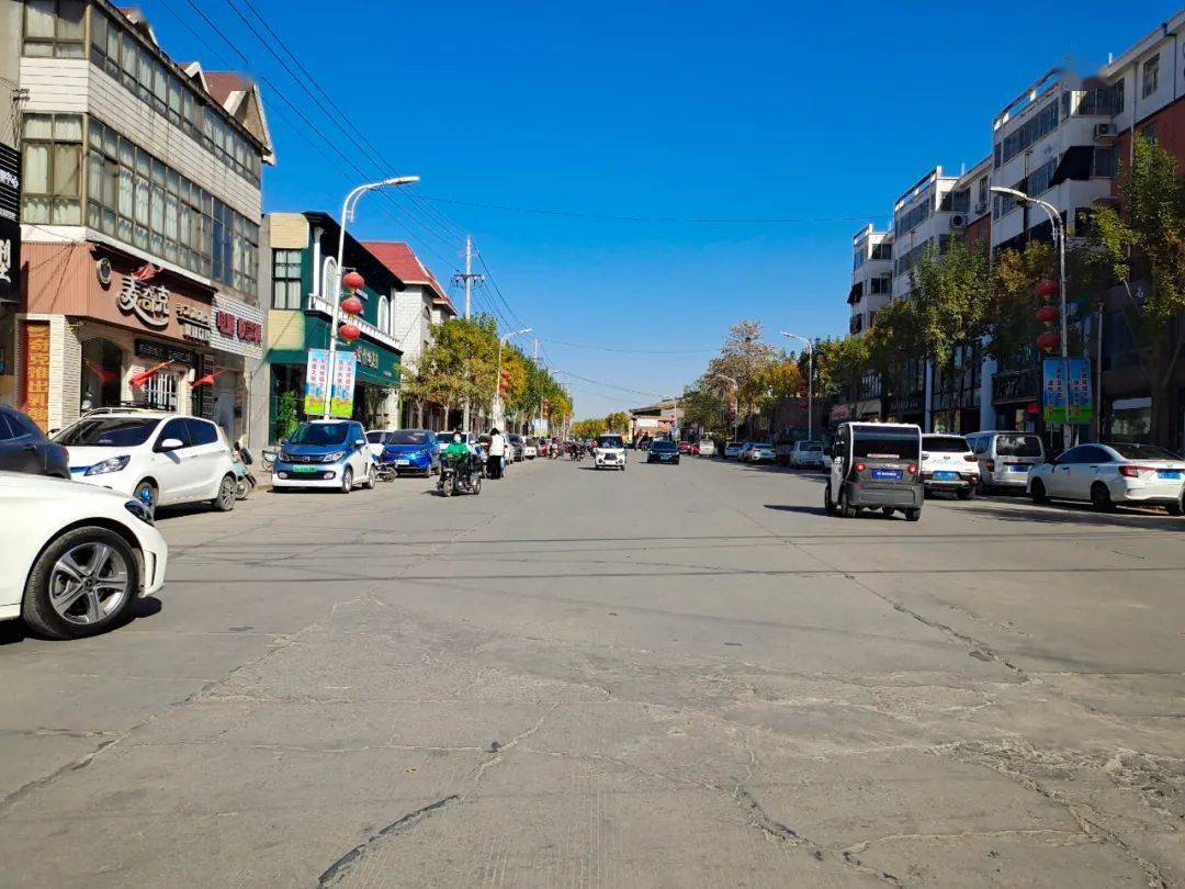 今日的卫辉如释重负!附近商户正常营业,居民生活一如往常