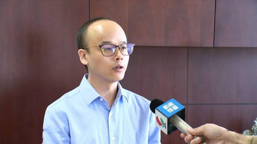 浙江隆智律师事务所 主任 张春峰:虽然合同中没有约定,但是从双方的