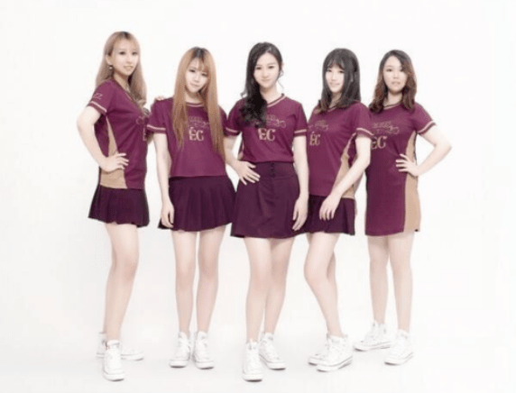 梦泪羡慕了老帅受邀指点ag女队颜值技术均在线