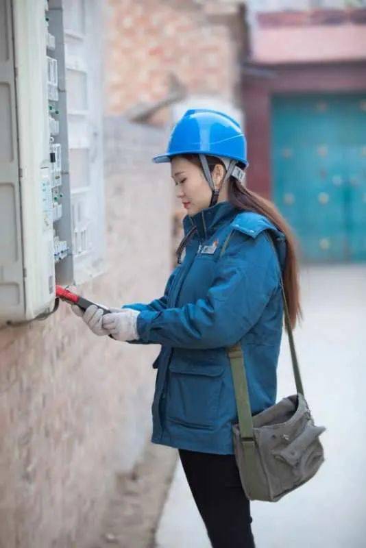 山东好人之星丨郭雅淑奔忙在电力一线的女汉子