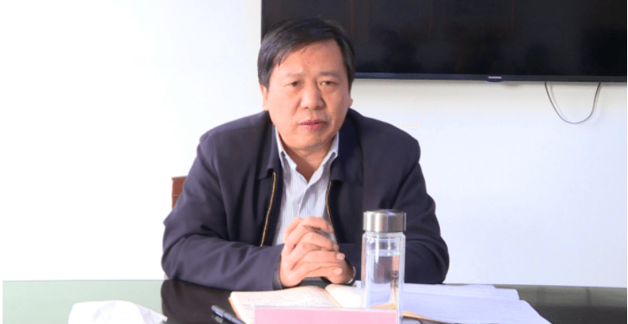 我县召开新能源项目建设调研座谈会