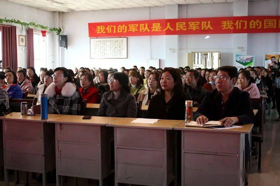浑源三中丨为了孩子家长纷纷来我校充电